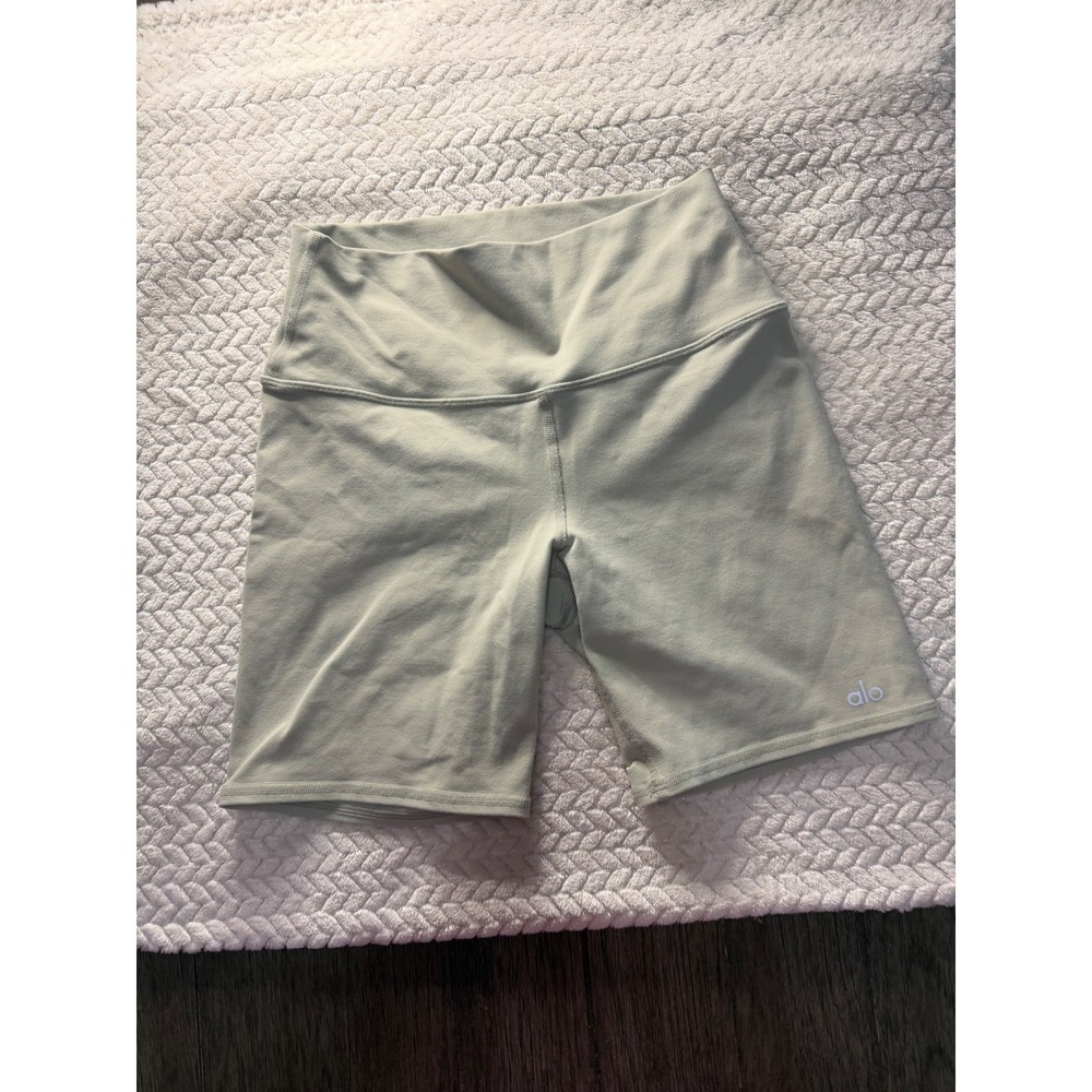 Alo Yoga High-Waist Biker Shorts Sage Green Athletic Yoga Spandex Small